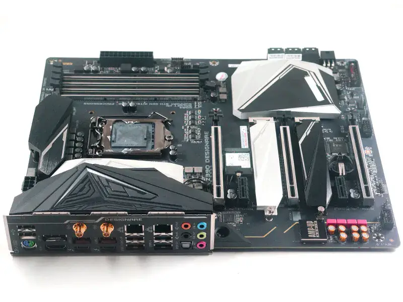 Základní deska Gigabyte Z390 Designare